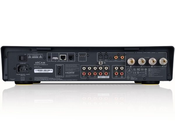 Arcam Radia SA35 versterker amplifier back ports achterkant