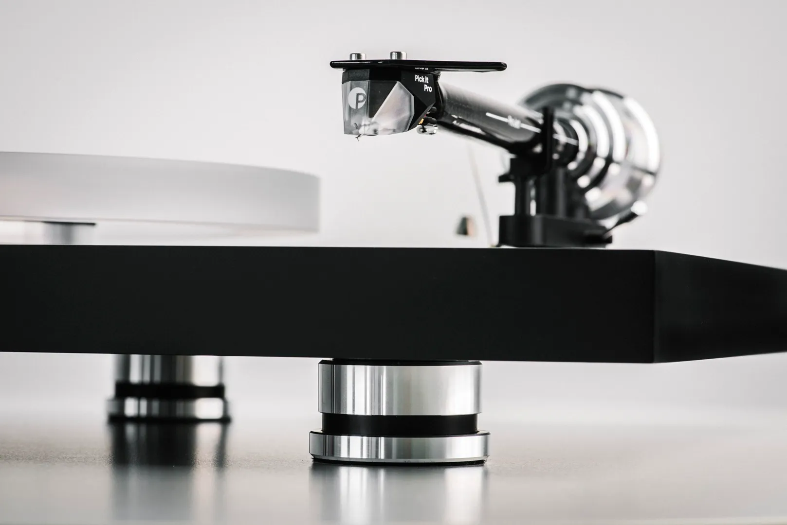 Pro-Ject Debut Reference 10